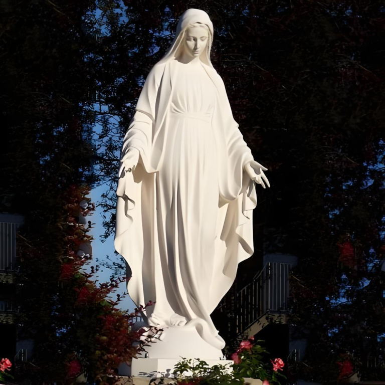 Why is marble used for statues